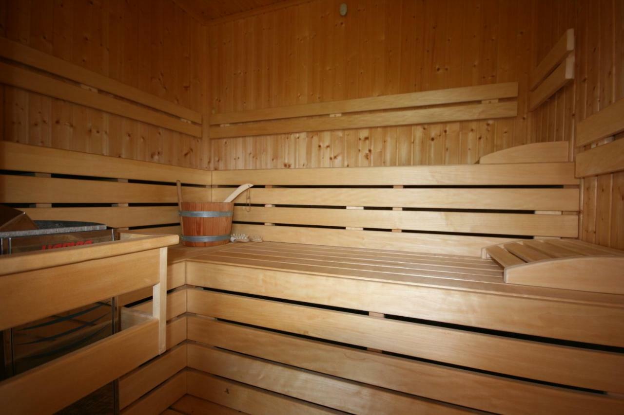 Walnut Apartment With Sauna And Pond Topoľčany Exteriér fotografie